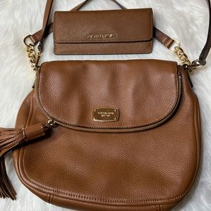 Michael Kors Tan Crossbody with matching Wallet